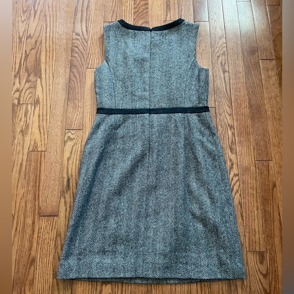 Boden Carrie Heritage British Tweed Gray Herringbone Wool Shift Dress Sz 6R - Picture 4 of 11